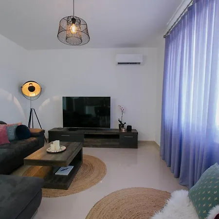 Scenic Sea View - Two Bedroom With Balcony And Sea View * Trogir
