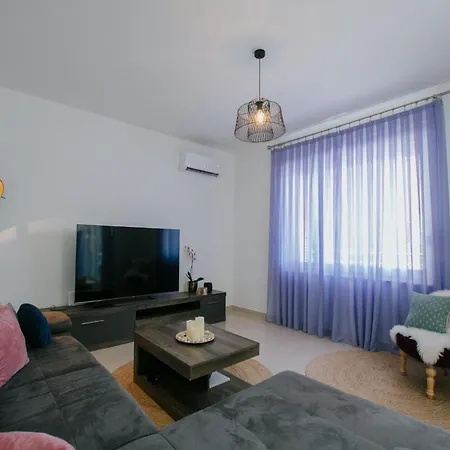 Scenic Sea View - Two Bedroom With Balcony And Sea View Trogir