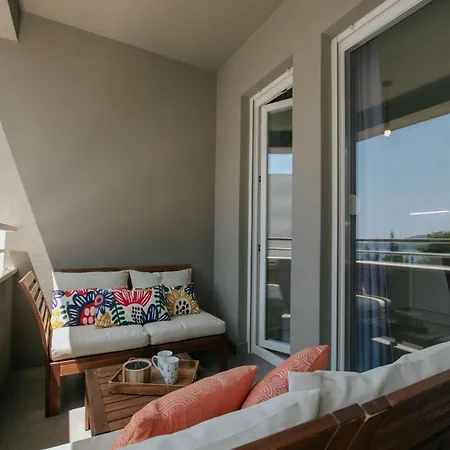 Scenic Sea View - Two Bedroom With Balcony And Sea View Apartment Trogir